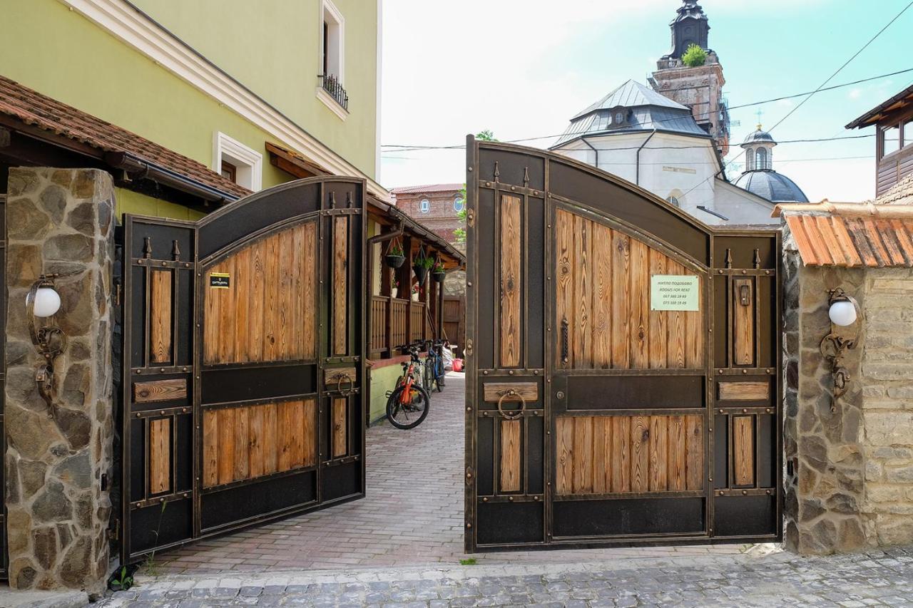 Hotel Гостерія"Old Town" Kamjanez-Podilskyj Exterior foto