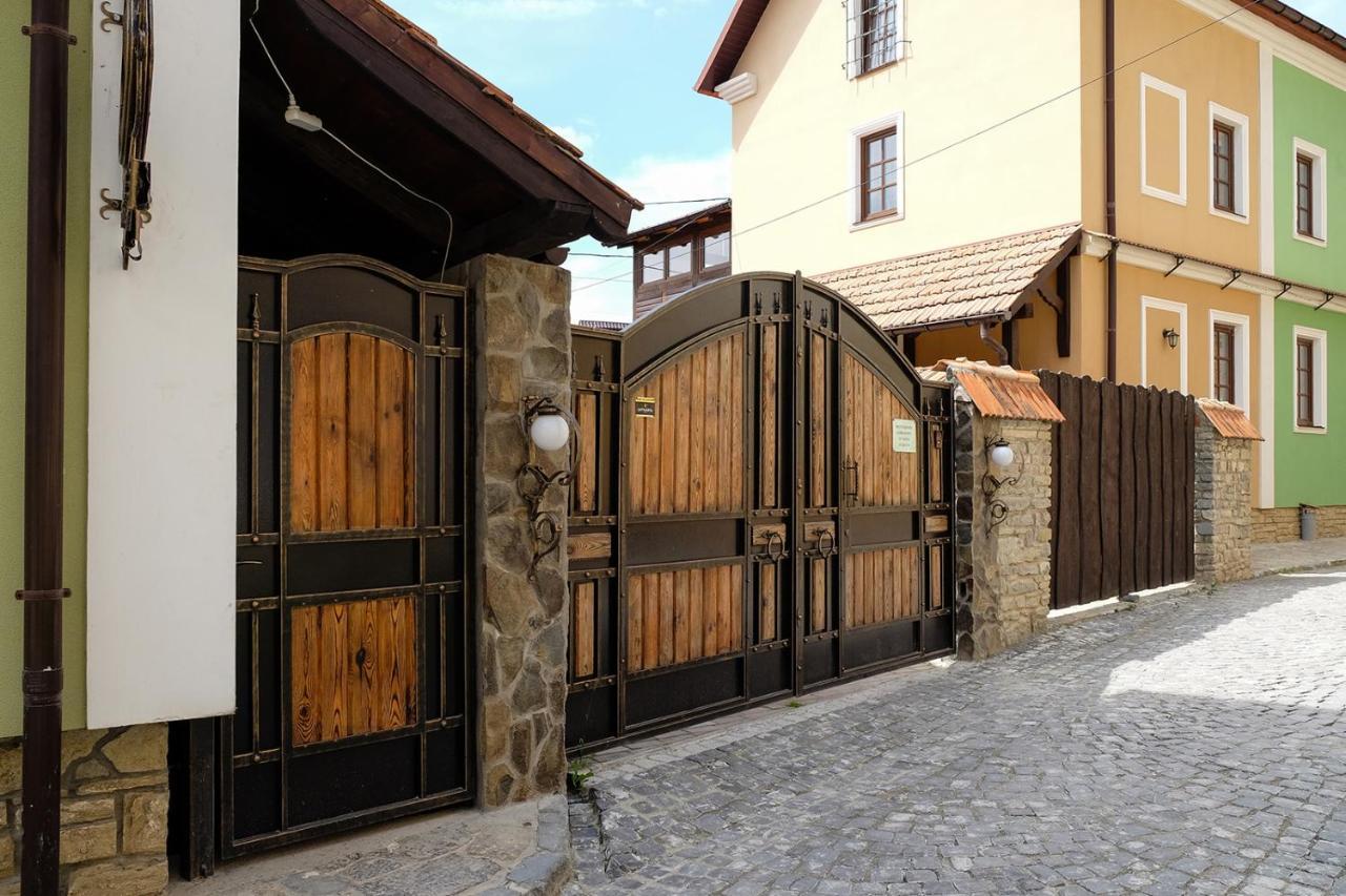 Hotel Гостерія"Old Town" Kamjanez-Podilskyj Exterior foto